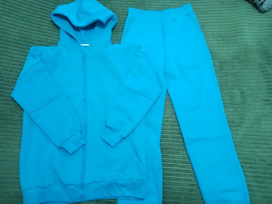 Продам теплі костюми, жіночі, модель оверсайз, кофта об'ємна