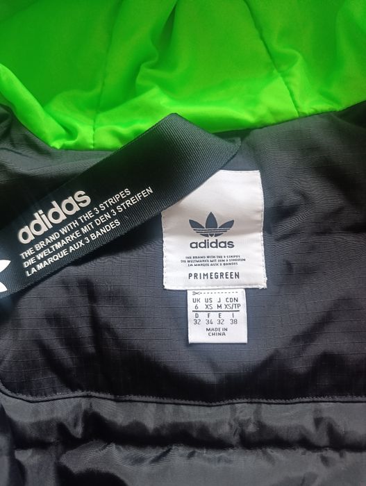 Пуховик від adidas розмір хс