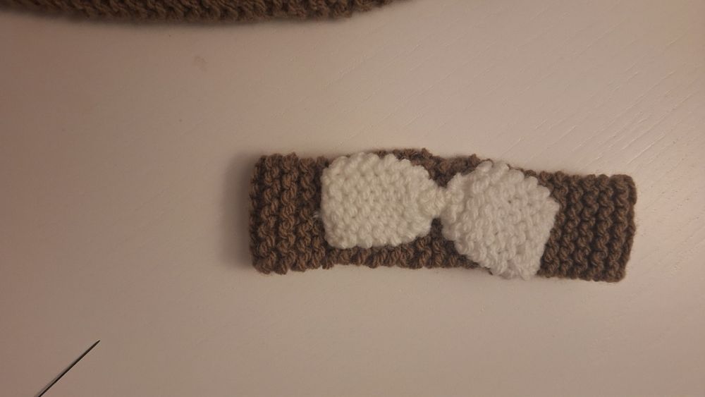 Conjunto em lã,  dá  para menino ou menina.