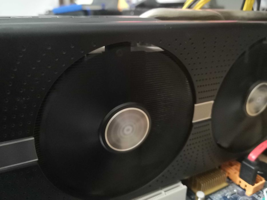 Placa gráfica Sapphire RX570 4Gb