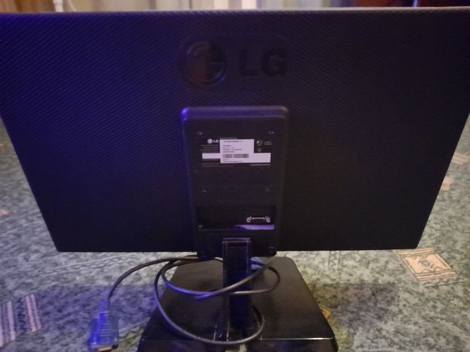 Монітор LG Flatron