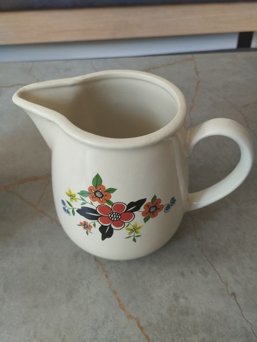 Dzbanek Tułowice, kwiaty, porcelit PRL