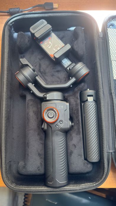 Hohem iSteady M7 AI Tracking Smartphone Gimbal