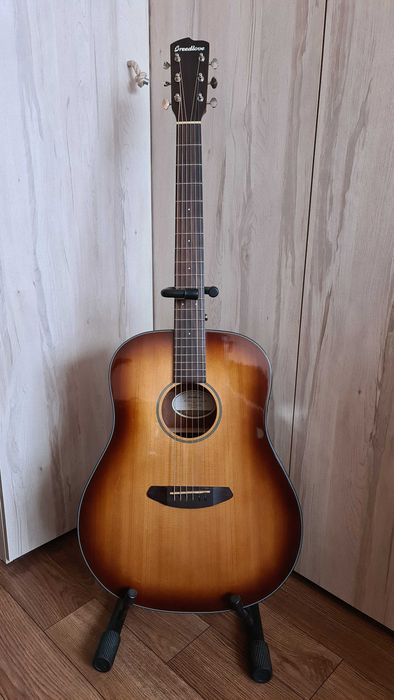 Gitara Breedlove Discovery Dreadnought Sunburst Sitka Mahagon