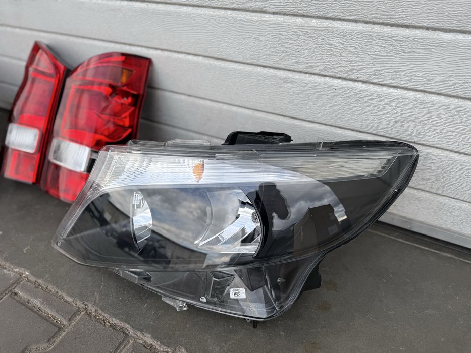 Фара фонарь стоп ліхтар Віто 447 Vito Metris W447 Метріс