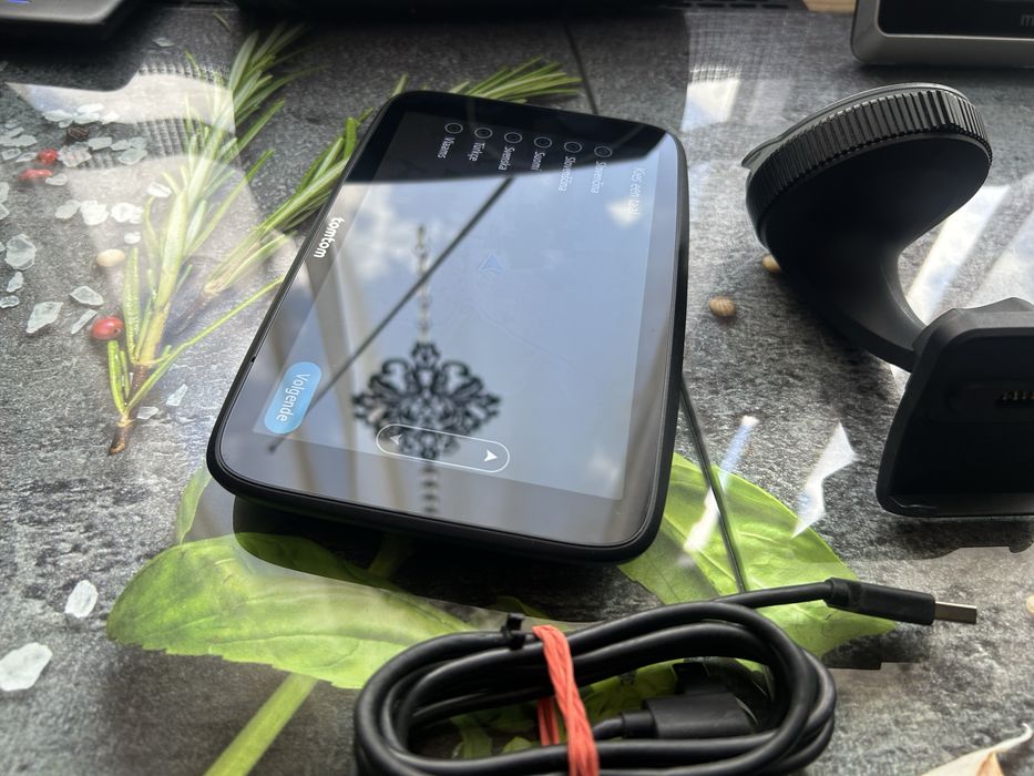 Nawigacja do samochodów i ciężarówek TOMTOM GO Expert 7 Plus HD 7" Świat, satelitarna, sterowanie głosem!