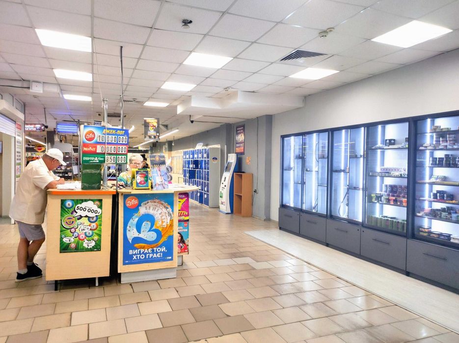 1100м²(можливо 3000) АТБ, Великий массив Зарічний, Десантна, парковка