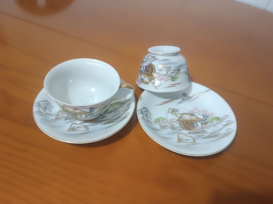 Conjunto 2 chavenas Antigas. Gueixa