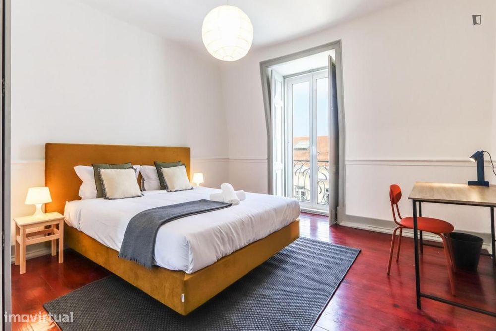 Quarto - localizado em Campo de Ourique Lisbon
