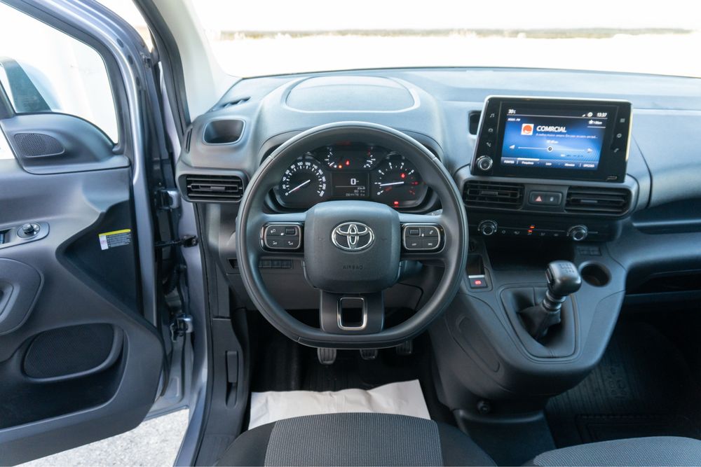 Toyota ProAce City 1.5 D-4D L1 (Garantia total até 2029/08) - (Desde 220€/mês financiamento)