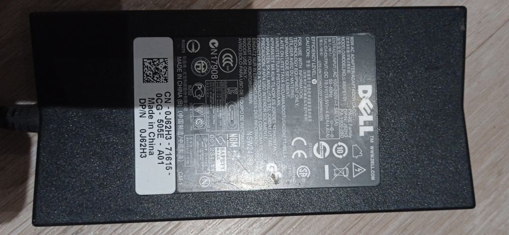 Зарядки для ноутбуків бу