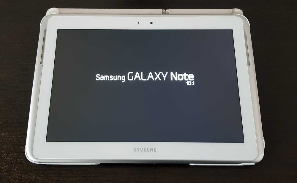 Tablet Samsung Galaxy Note GT-N8110 16Gb com capa e acessórios