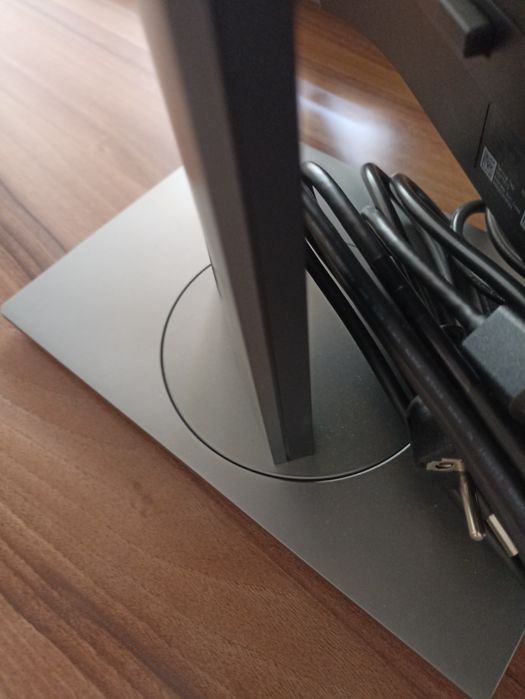 Monitor Dell 23 P2317H, stan bardzo dobry/idealny