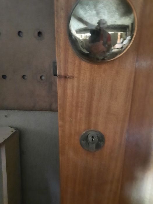 Porta de apartamento completa