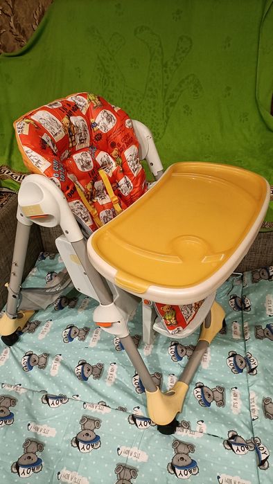 Продам стульчик  от 6 месяцев Chicco.