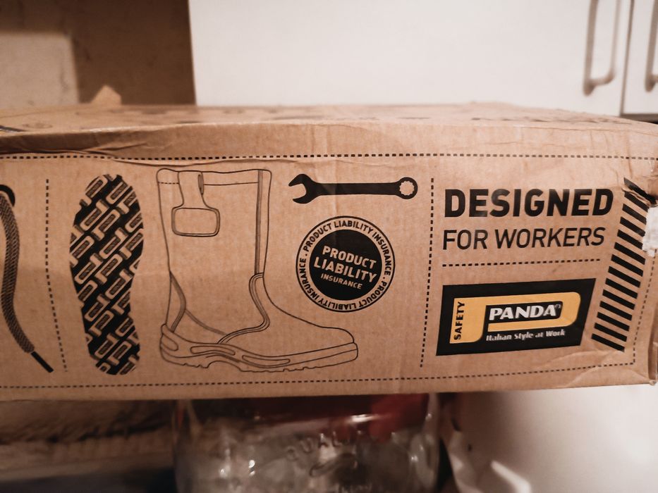 Botas de trabalho - palmilha e biqueira de aço