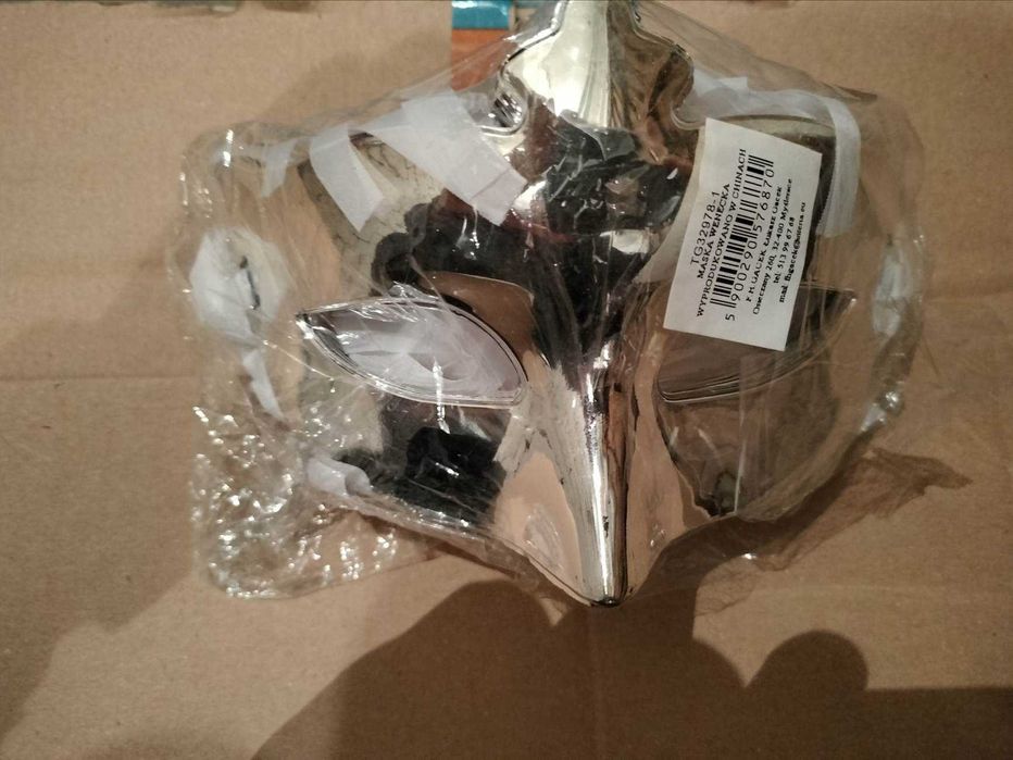 Maska karnawałowa w 3 kolorach