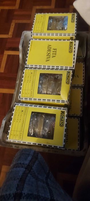 ROLOS CAIXAS DE 12. .PREÇO IMBATÍVEL. OPORTUNIDADE ÚNICA. VEJAM .FITA