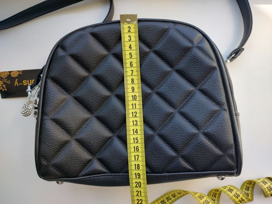 Сумка жіноча, сумка женская чорнного кольору, на плече