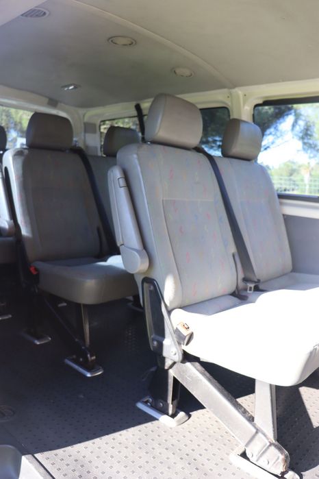 Vendo VW Tranaporter 9 lugares