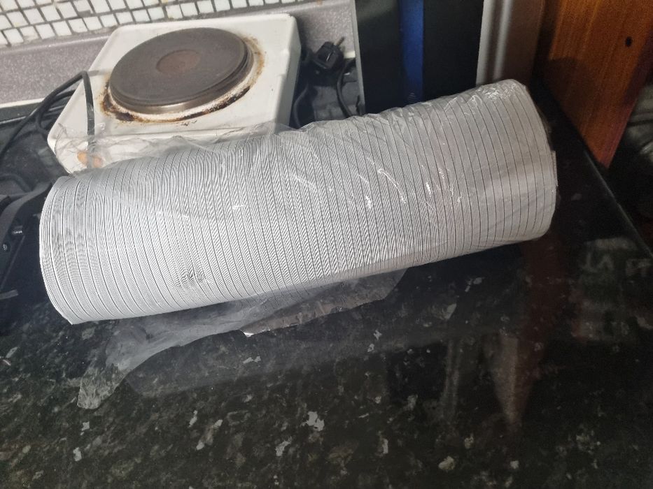 Tubo extensive
O tubo e novo  apenas 1 pequena amolgadelas num dos lado
Faço Entrega domicílio Não Gratis 
Entrego em Alfragide Sem Custos 
Valor fixo