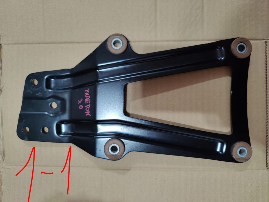 НАЛИЧИЕ.Phaeton VW Радиатор охлаждения масла АКПП 3D0409061H 3.0TDI