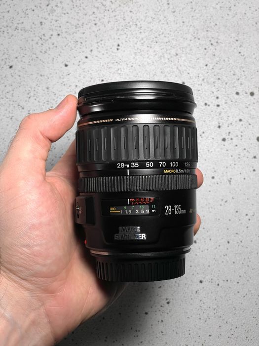 Вживаний Canon 28-135mm f/3,5-5,6 IS USM