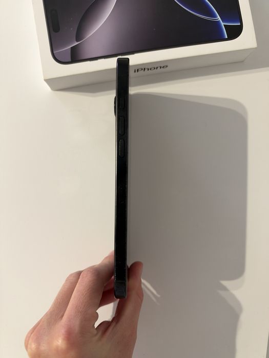 Apple iPhone 16 Pro Max 256GB Black Titanium