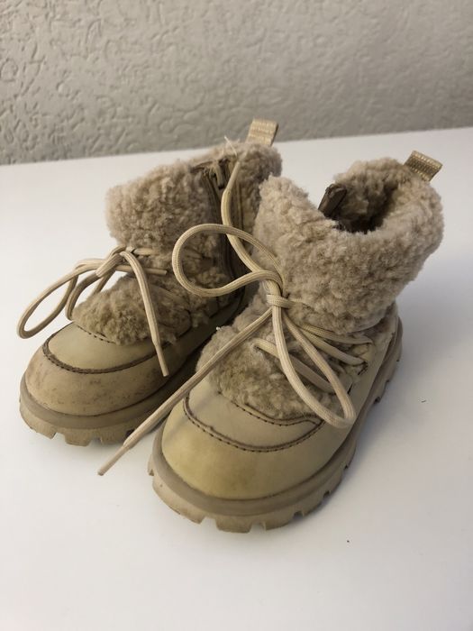 Зимові чобітки Zara