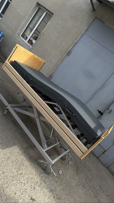 Ліжко медичне електричне