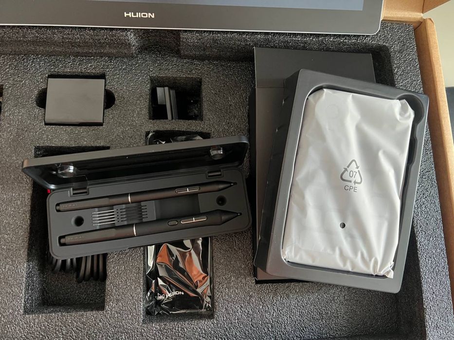 Huion Kamvas Pro 19 (4K Ultra HD) PenTech 4.0