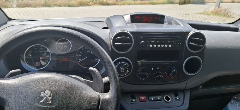 продам пежо партнер 1.6 диз Автомат