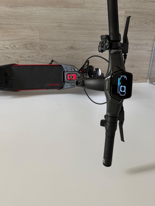 Segway-Ninebot ZT3 PRO 2025.