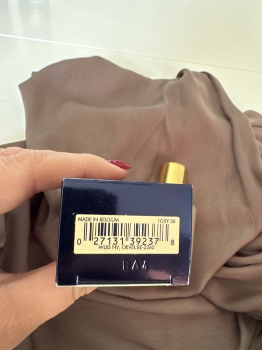 Estee Lauder double wear  1W2 stara formuła