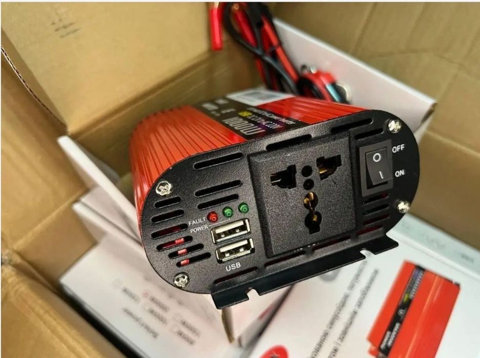 Преобразователь напряжения инвертор 12-220V 1000W 2000W перетворювач