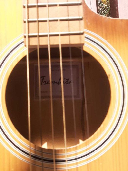 Гитара акустика шестиструнка