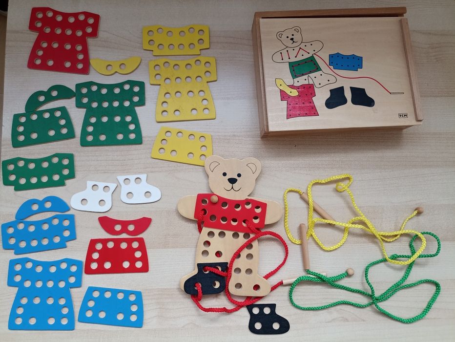 Шнуровка.Набор из дерева для детского развития, моторика рук.