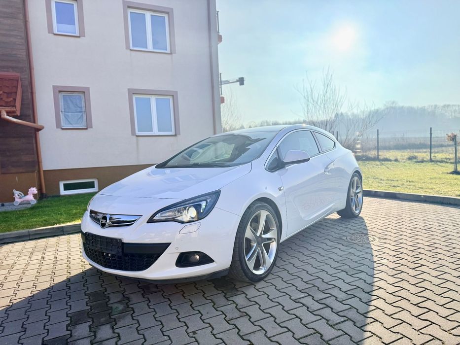 Opel Astra Astra J IV GTC 1.4 Turbo Super stan Tour / Sport