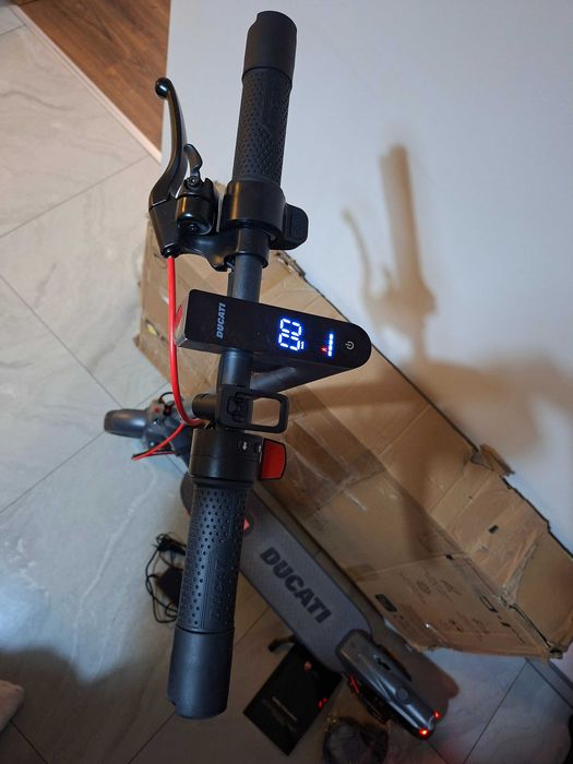 Hulajnoga  DUCATI Pro I Evo Advanced Safety Tylko 3,5km