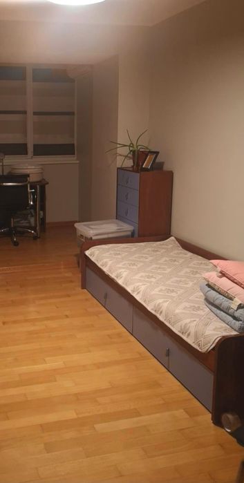 Продам односпальную кровать