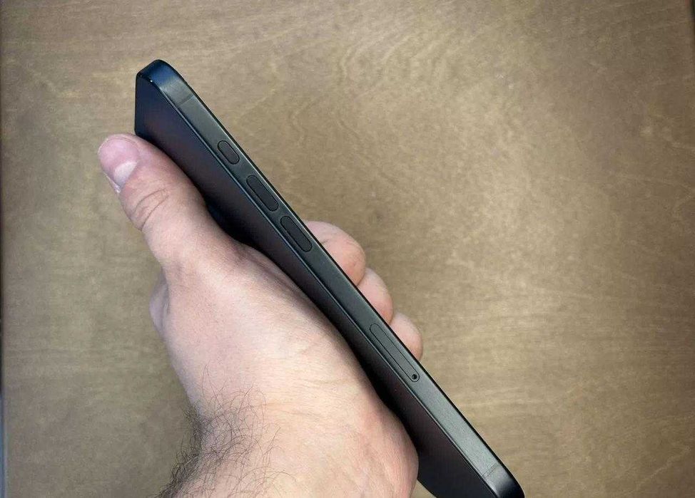 iPhone 16 Plus, 256 ГБ, SIM + eSIM