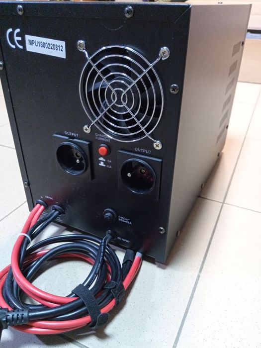 Инвертор ДБЖ 1800вт. (1.8квт) 24/220