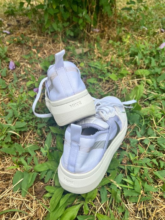 Жіночі кросівки Nike court vision alta