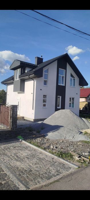 Продаж будинку вул. Саєнка