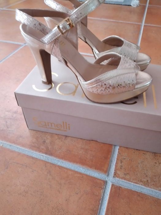 BAIXA PREÇO - Sandálias de cerimonia, tamanho 38