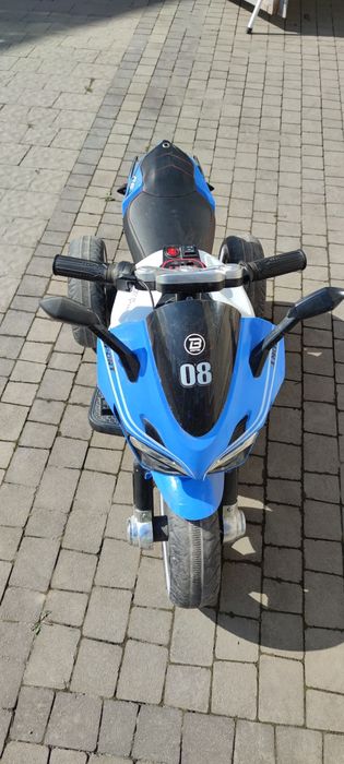 Дитячий мотоцикл