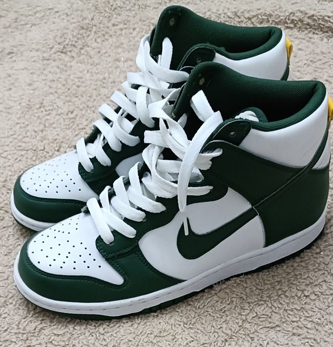 Nike Dunk High como novos