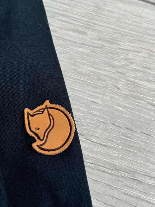 Чорна Жіноча Трекінгова Куртка Fjallraven G-1000 S С Розмір Оригінал