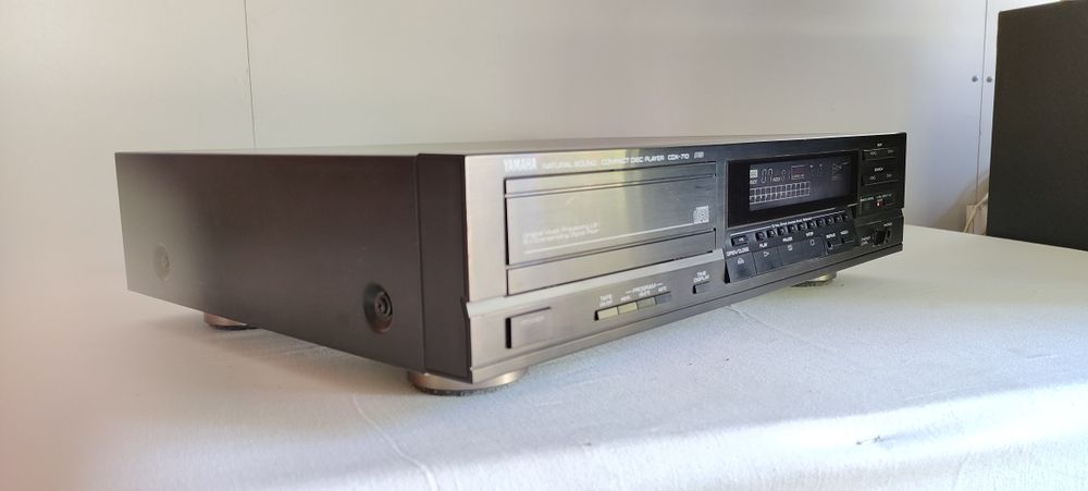 Odtwarzacz CD Yamaha CDX 710