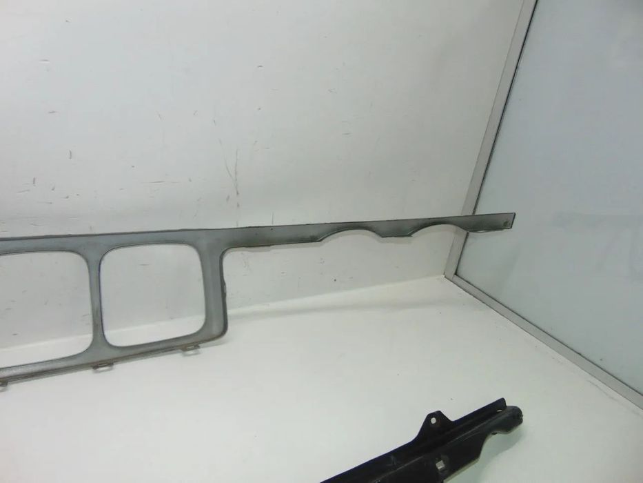 BMW E34 aro grelhas/Travessa